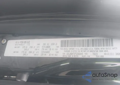 2015 Ram 1500 Express z USA, uszkodzony, nr VIN 3C6JR6AT2FG596049